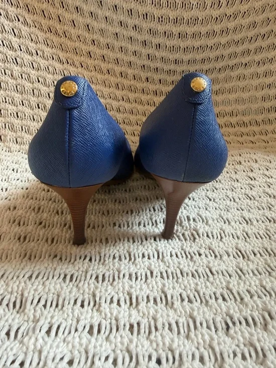 MICHAEL KORS Flex Mid Electric Blue Leather Pointed Toe 2.5” Heel Pumps Size 8M - Picture 3 of 12